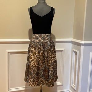 - Women’s Banana Republic Skirt